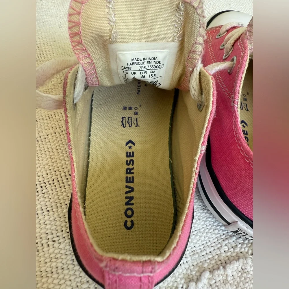 Perfect Pink 🩷 CONVERSE for Lil Girls Sz 9